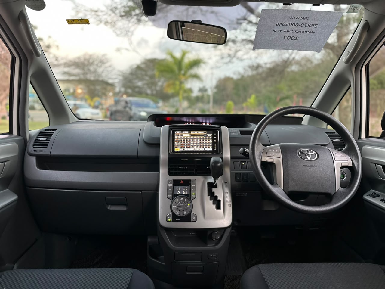 TOYOTA NOAH CHASSIS thumbnail 4